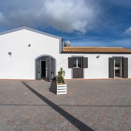 Villa Gardenia - Private Pool Santa Maria del Focallo